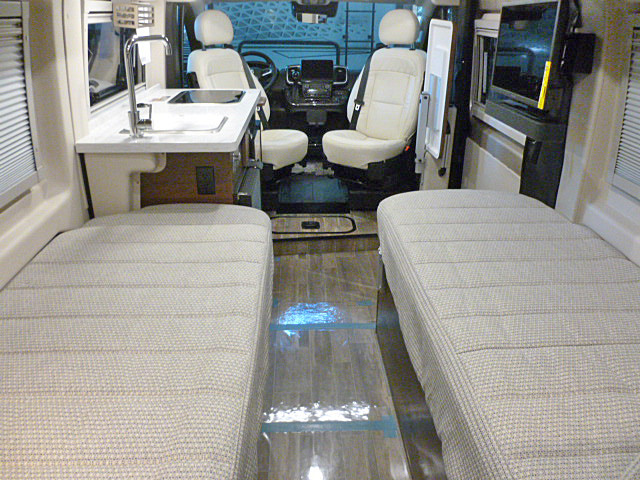 2025 Travato/59K/2025 image-25