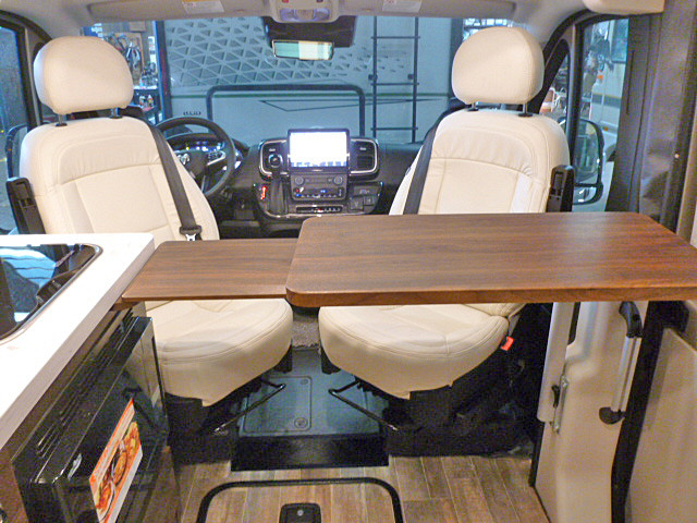 2025 Travato/59K/2025 image-37