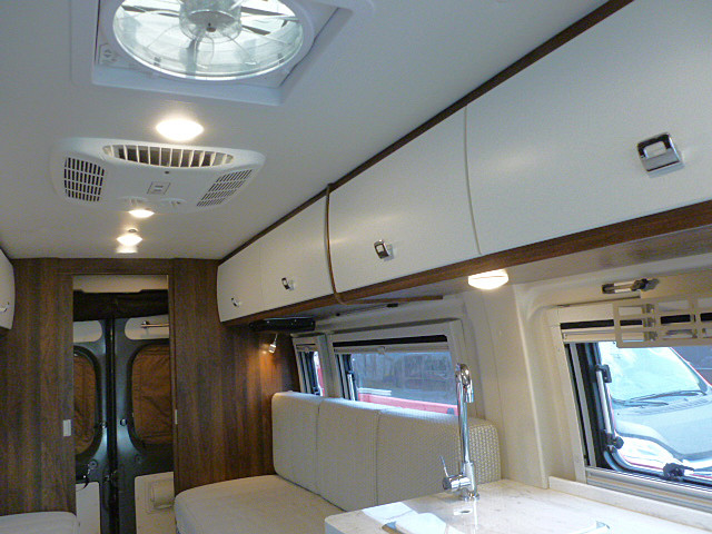 2025 Travato/59K/2025 image-18