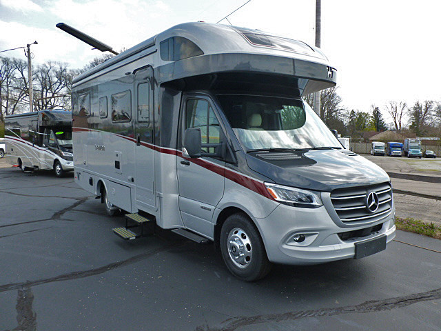 2026 Winnebago Navion 24R for Sale in Dayton, OH