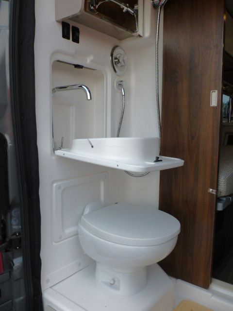 2025 Travato/59K/2025 image-32