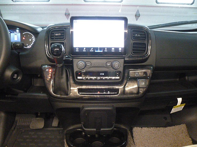 2024 Travato/59G/2024 image-22