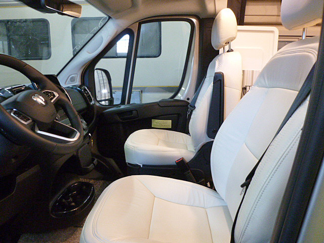 2025 Travato/59K/2025 image-15