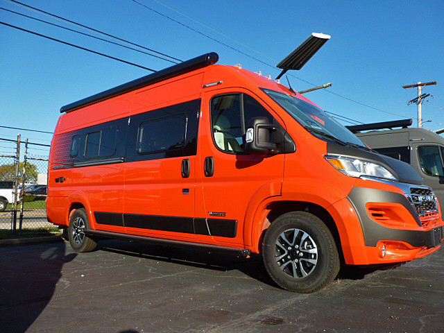 2024 Travato/59KL/2024 image-5