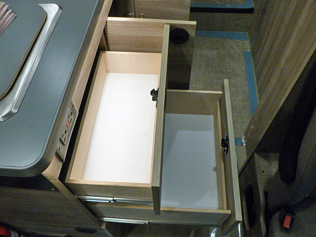 2025 EKKO/22A/2025 image-36