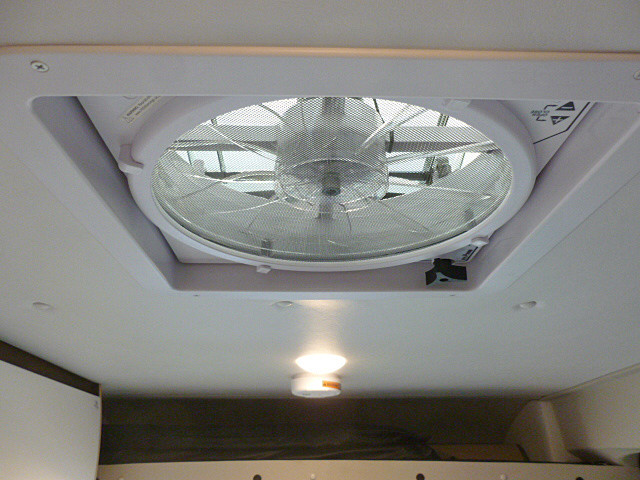 2025 Travato/59K/2025 image-22