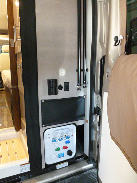 2025 Travato/59K/2025 image-10