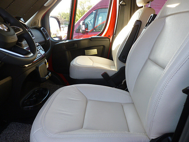 2024 Travato/59KL/2024 image-8