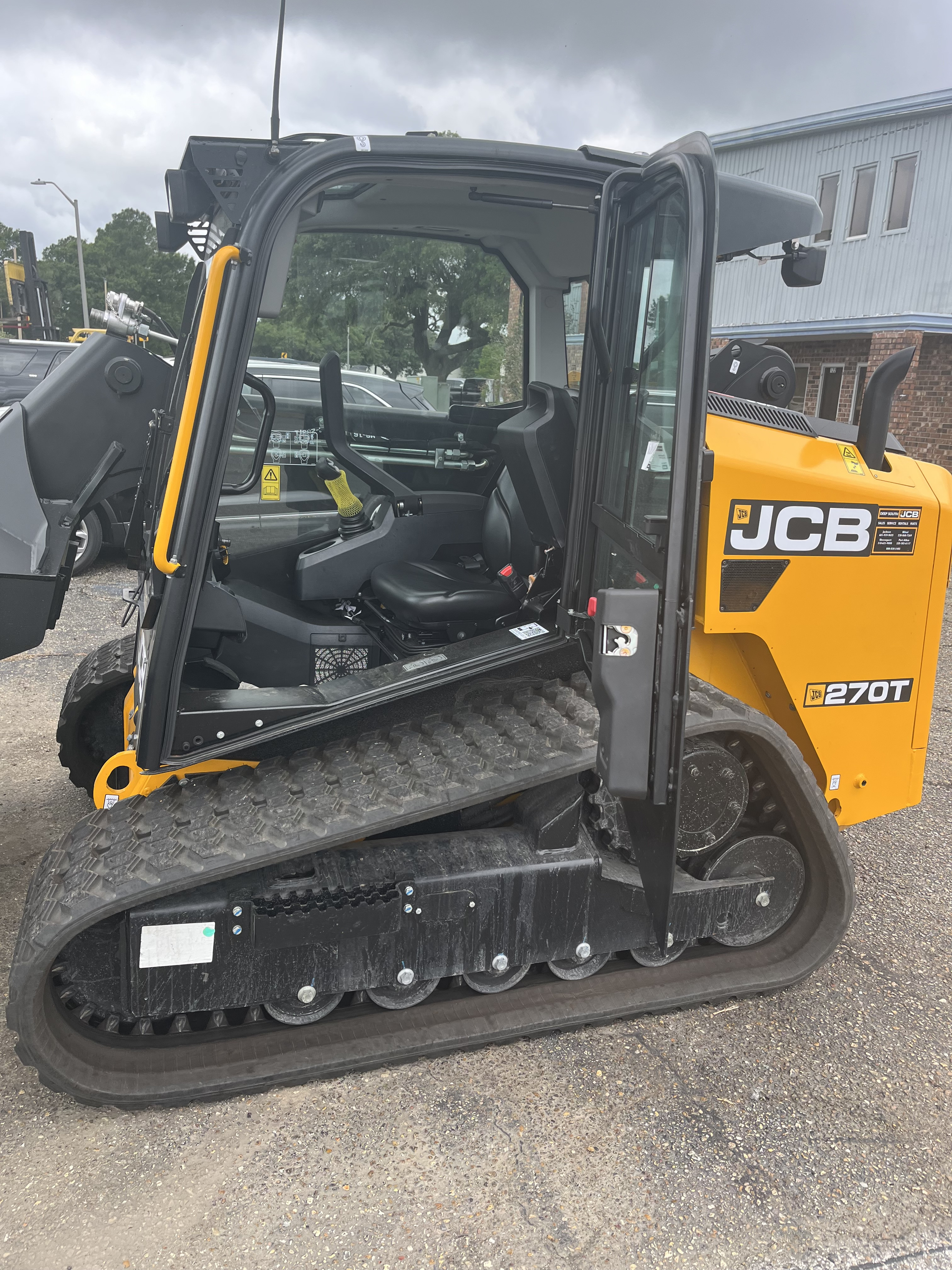 0 JCB 270T