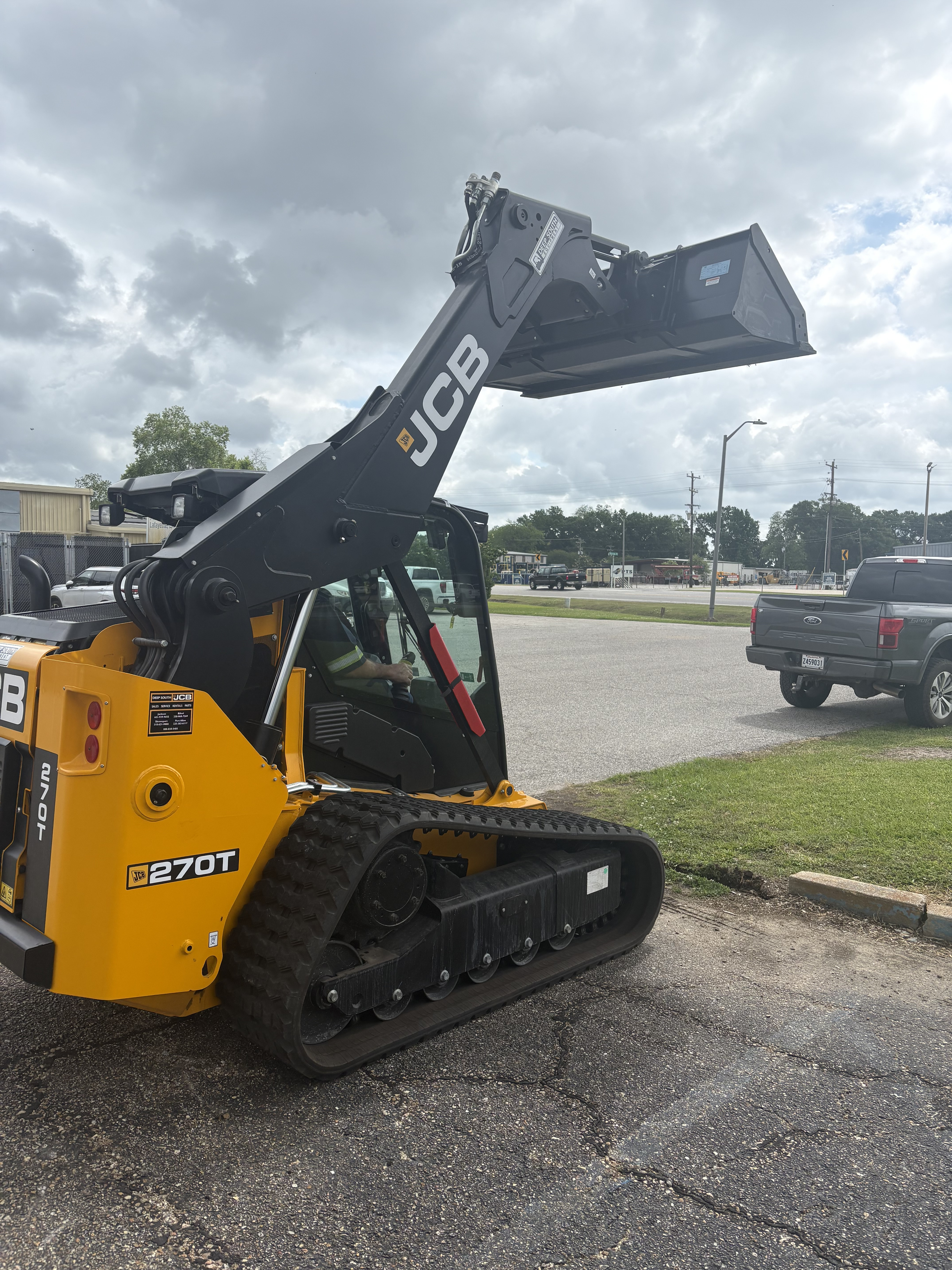 0 JCB 270T