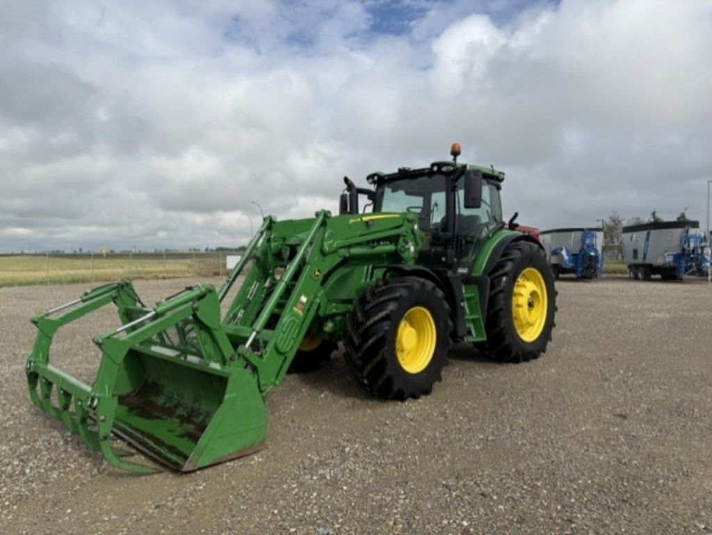 2019 John Deere 6155R