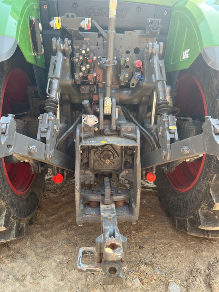 2017 Fendt 716 TRACTOR