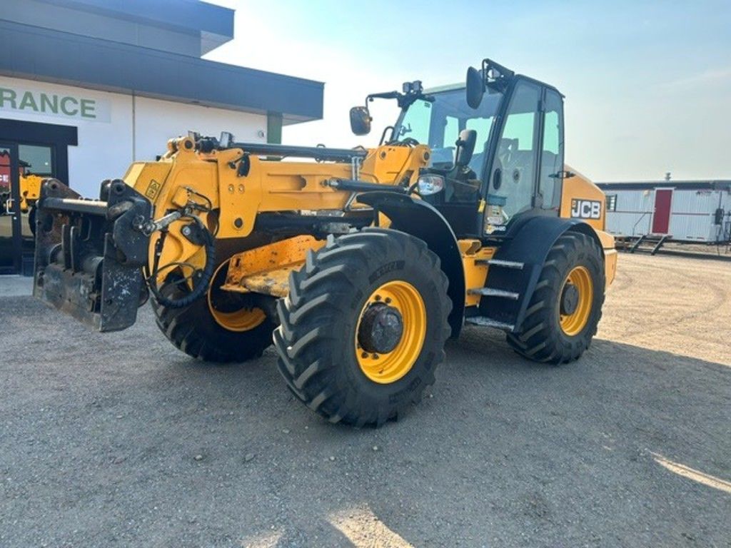 2021 JCB TM420
