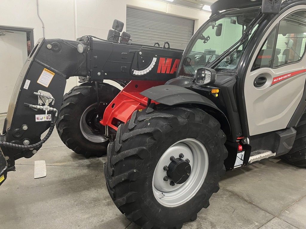 2024 Manitou MLT841-145 PS+