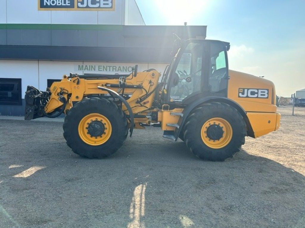 2021 JCB TM420