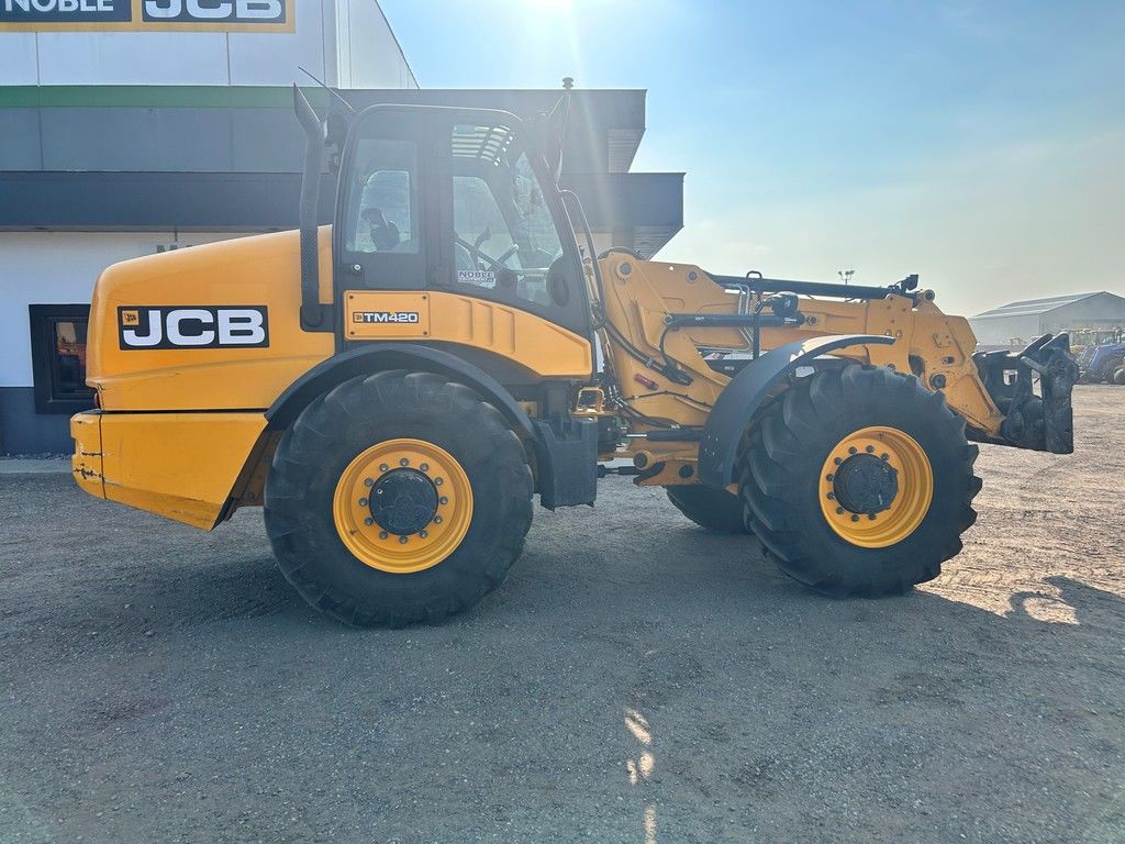 2021 JCB TM420