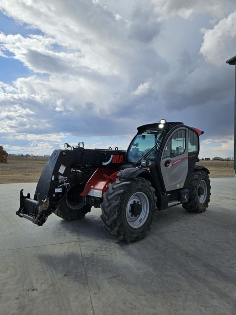 Photo of a 2021 Manitou MLT 841-145 PLATINUM