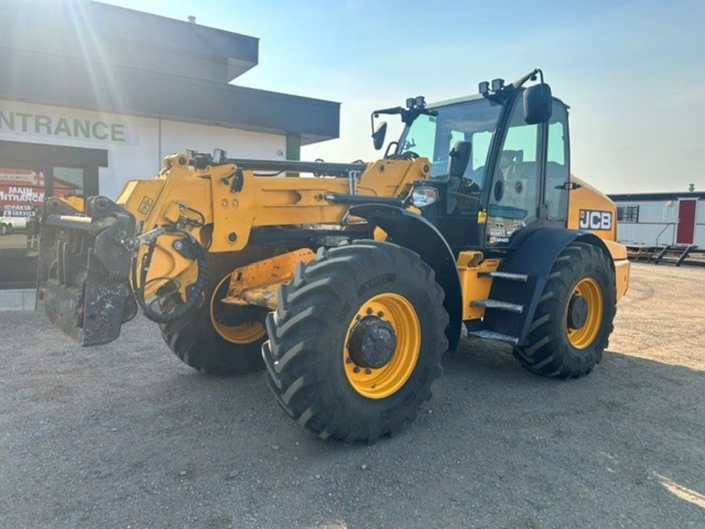 Photo of a 2021 JCB TM420