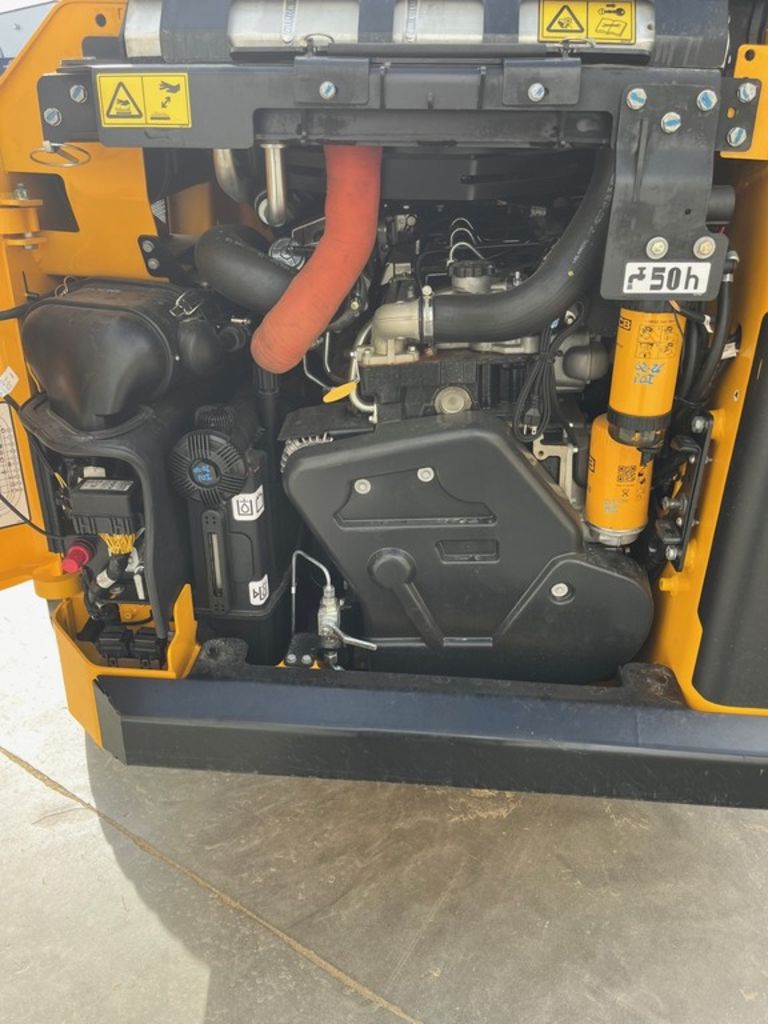 2026 JCB 270T