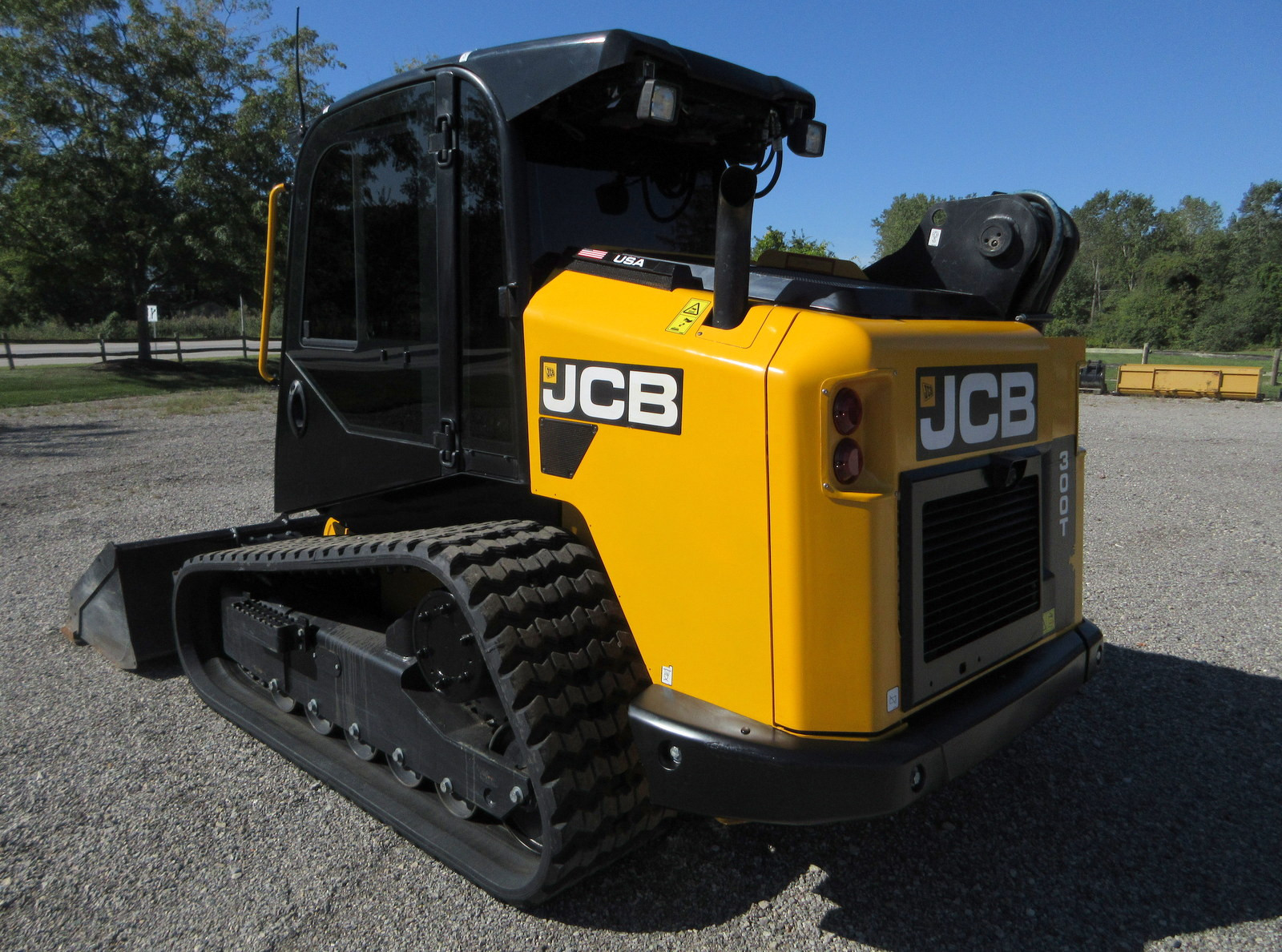 2023 JCB 300T