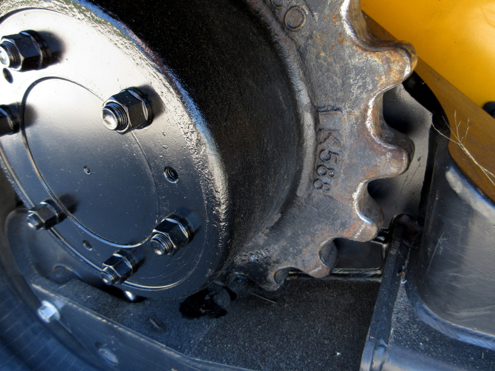 2023 JCB 300T