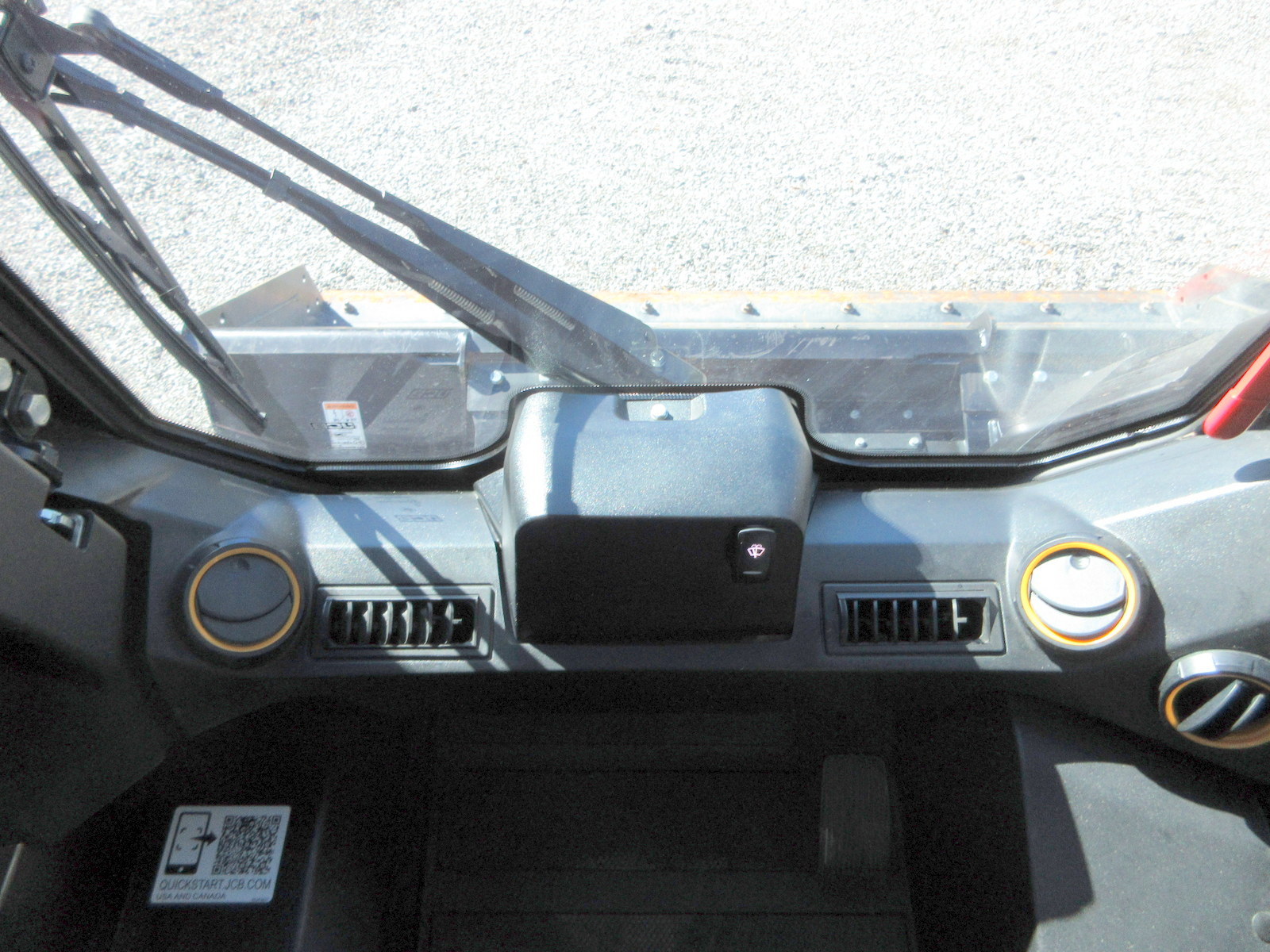 2023 JCB 300T