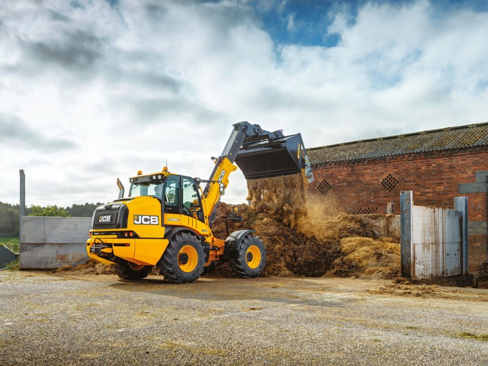 2025 JCB TM320