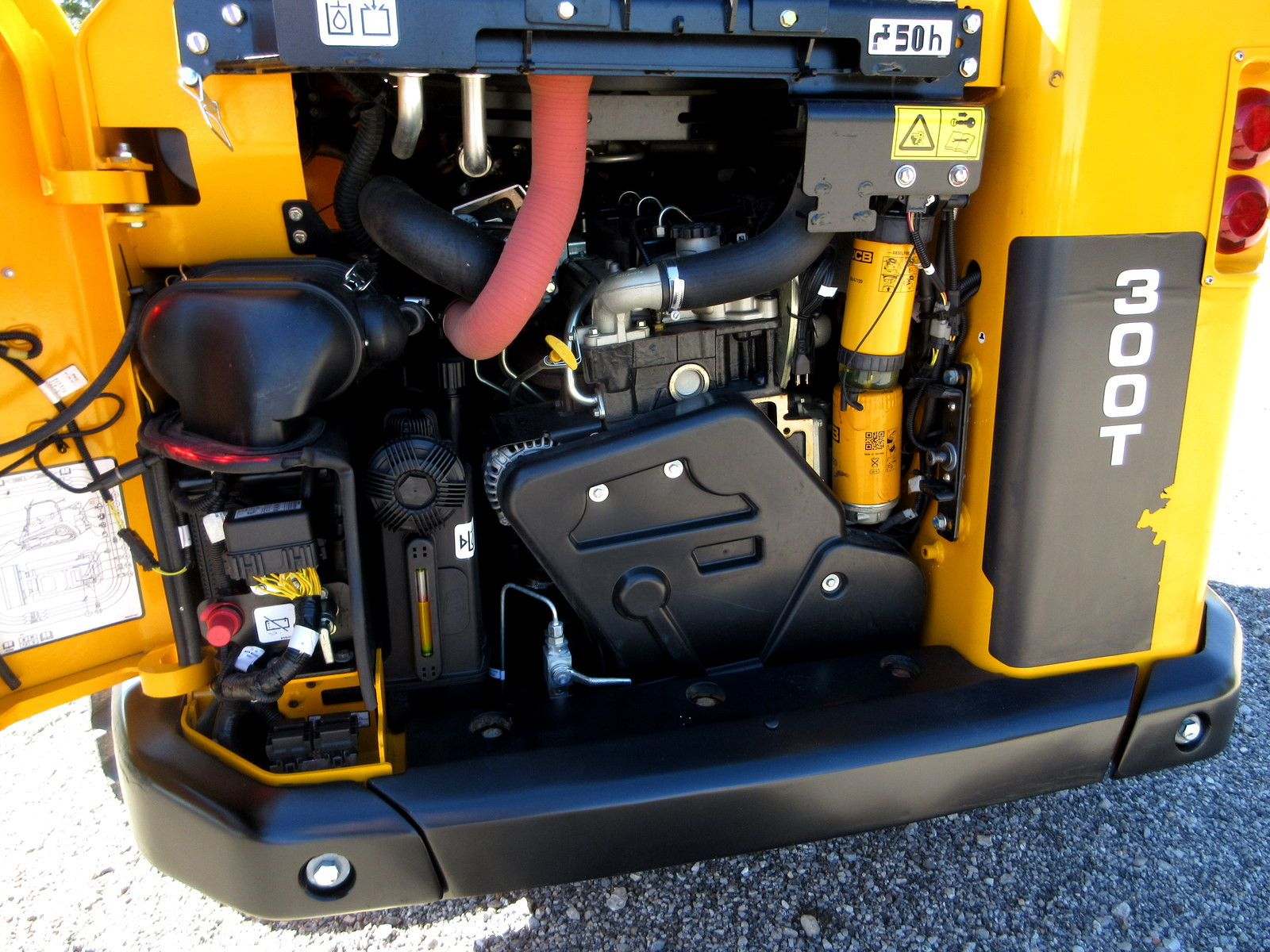 2023 JCB 300T