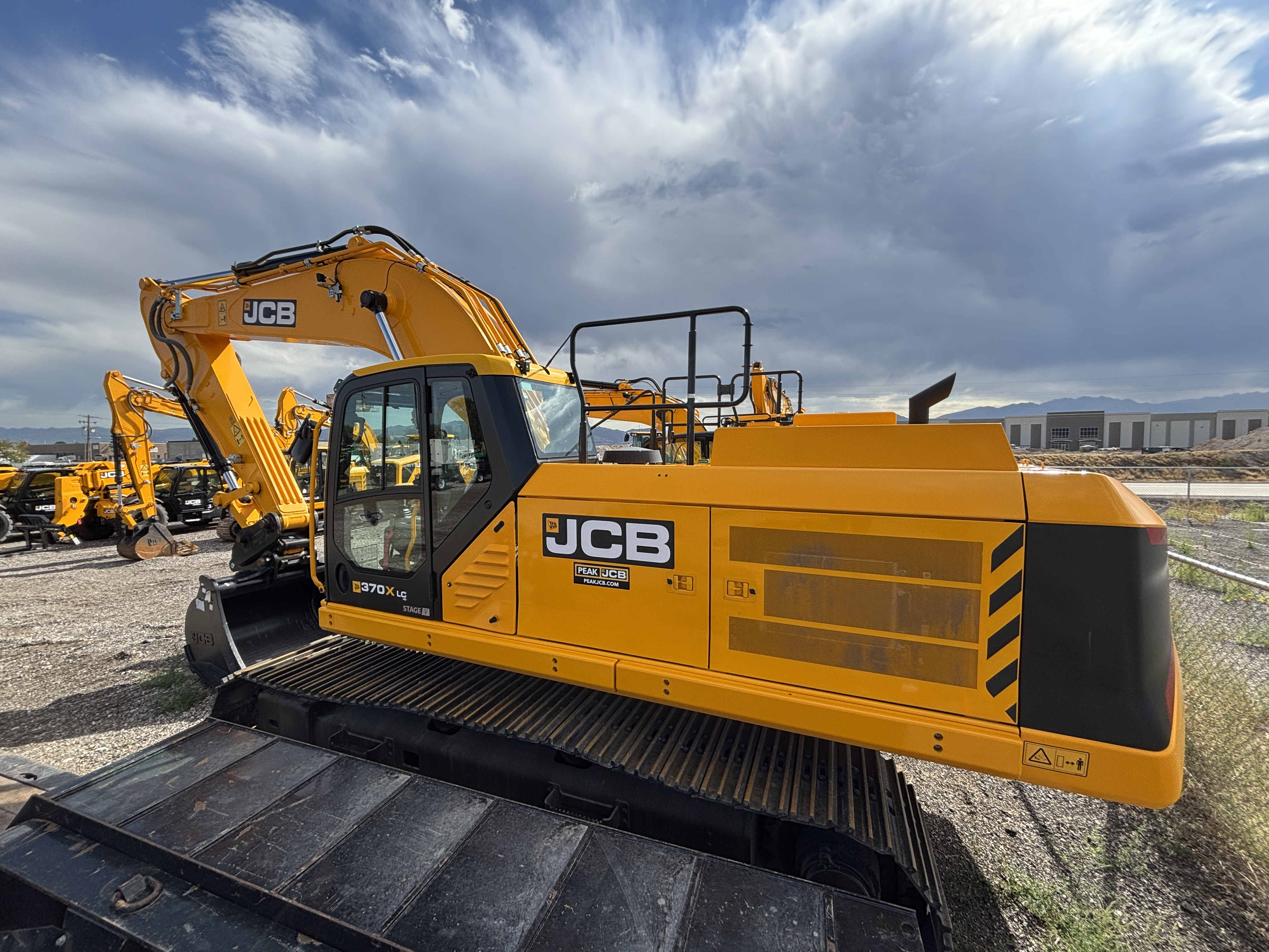 2026 JCB 370X