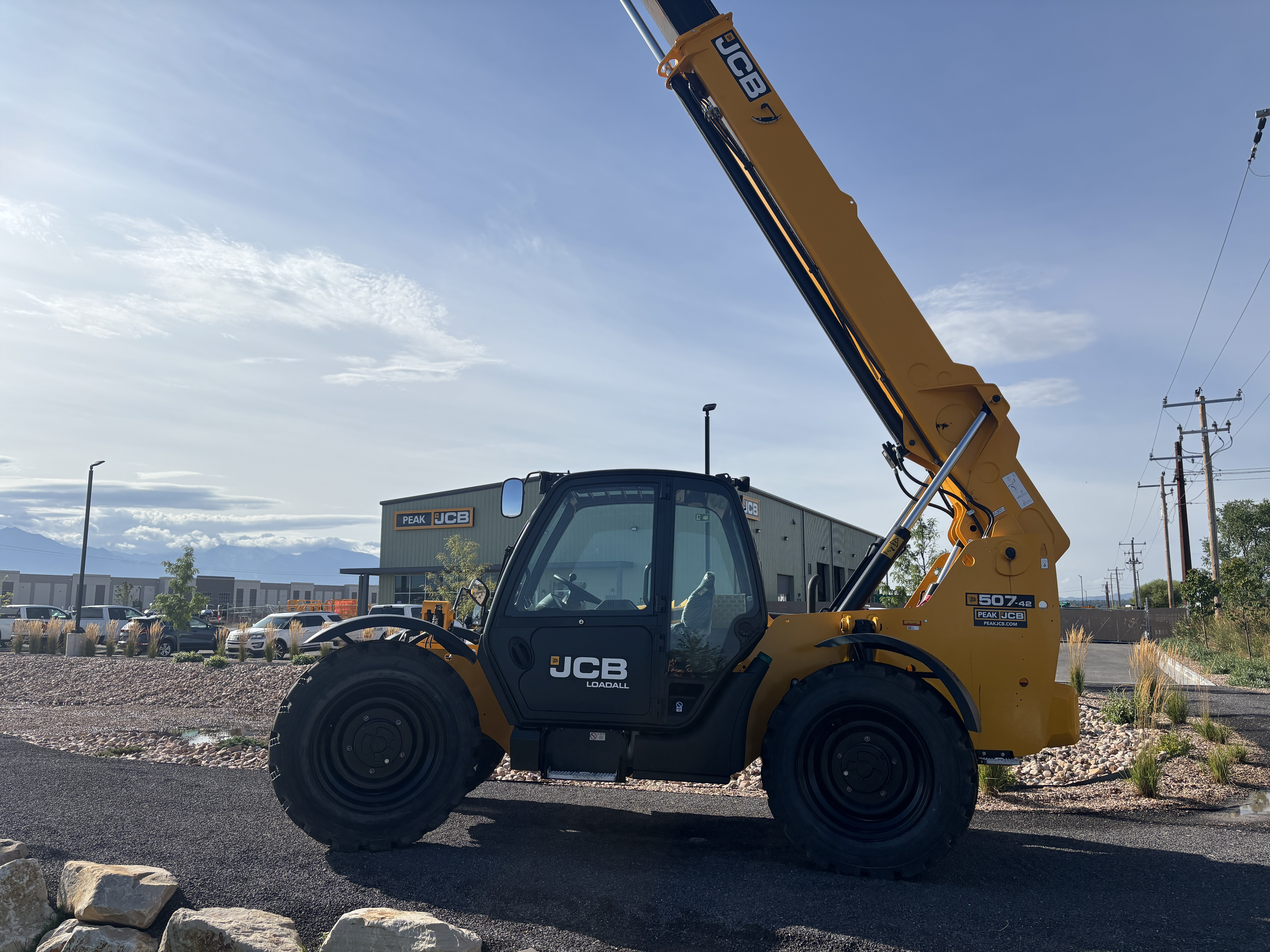 2026 JCB 507-42