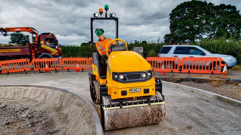 2025 JCB CT260-120
