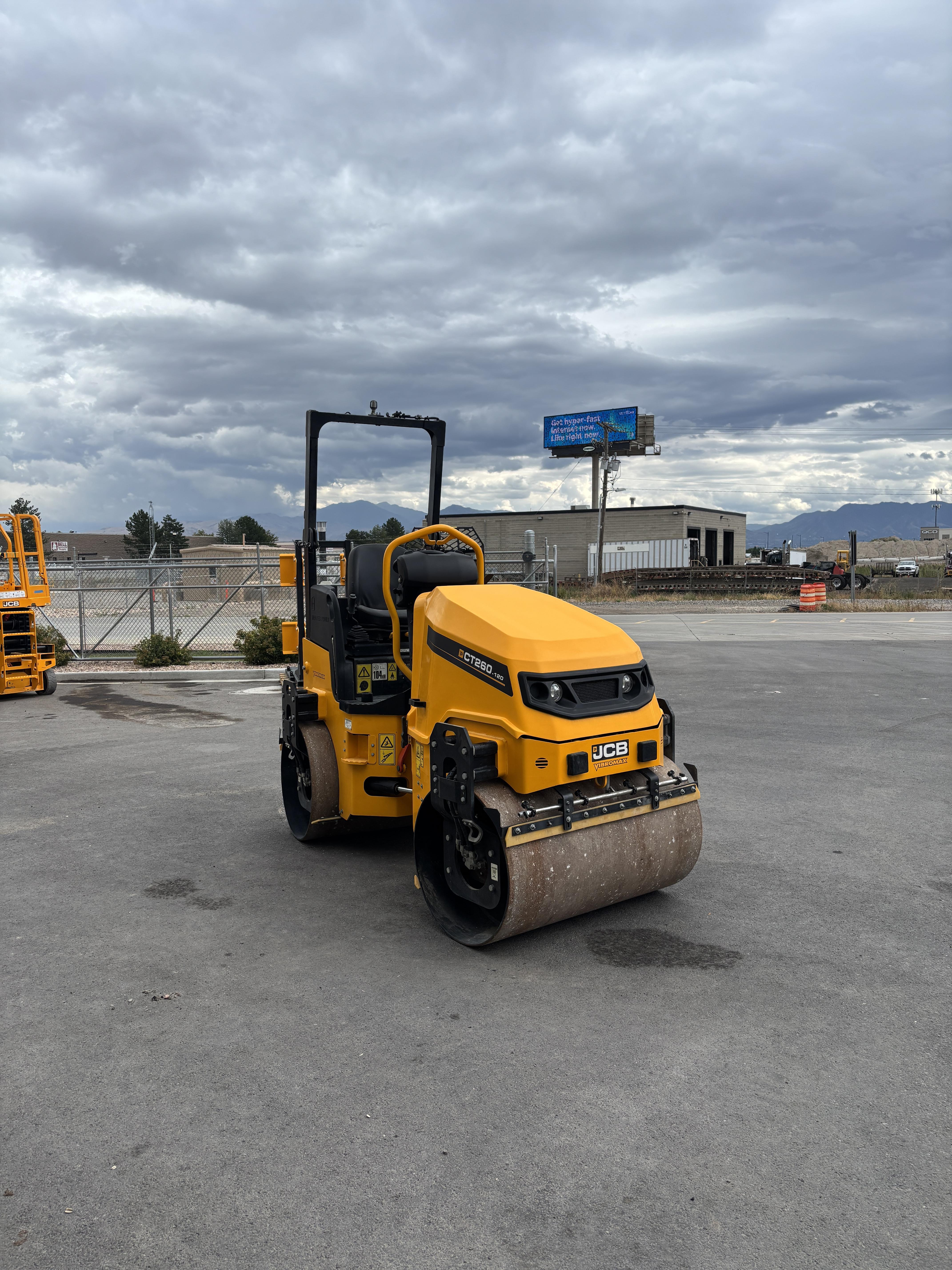 2025 JCB CT260-120