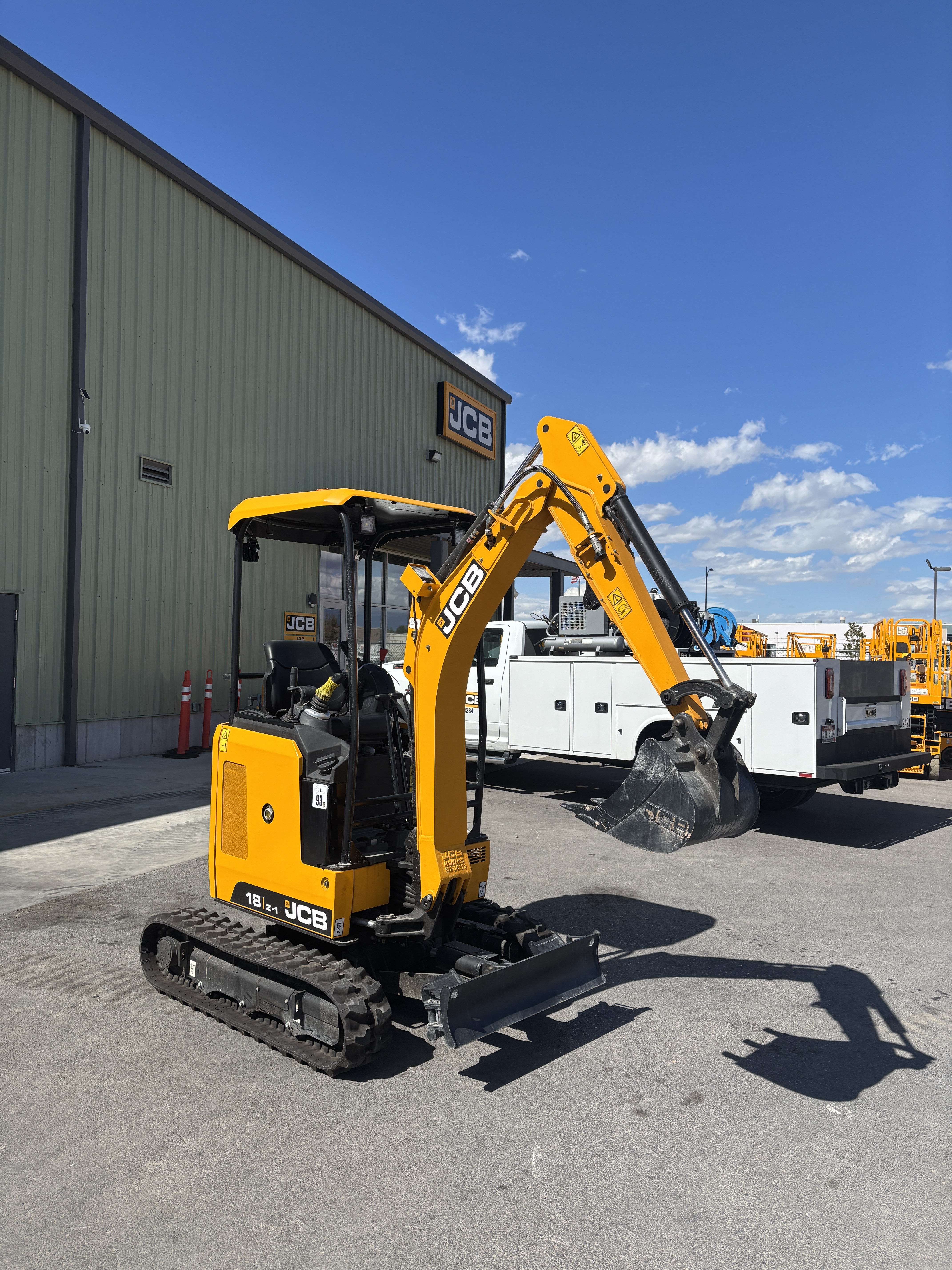 Photo of 2026 JCB 18Z-1