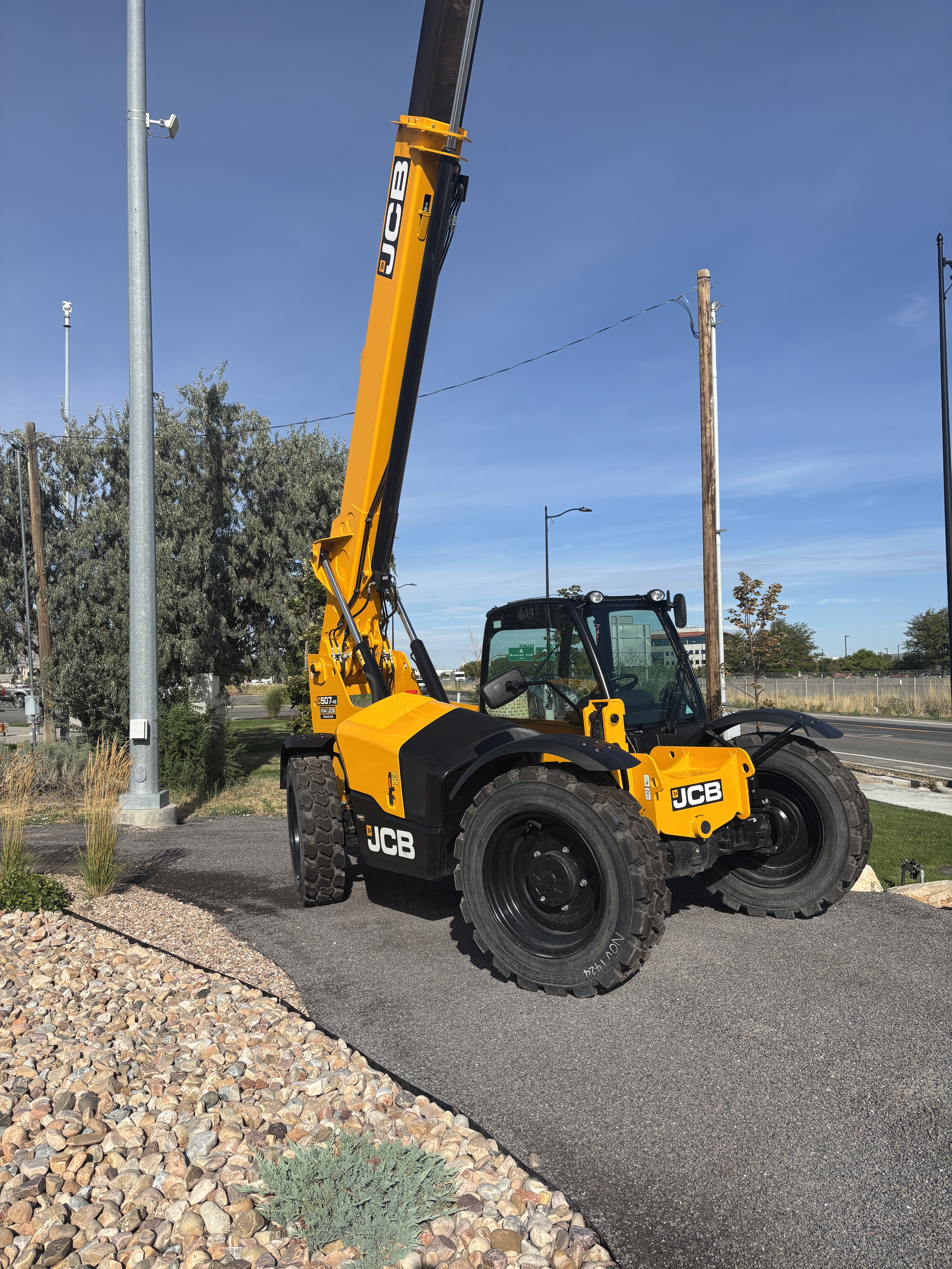 2026 JCB 507-42