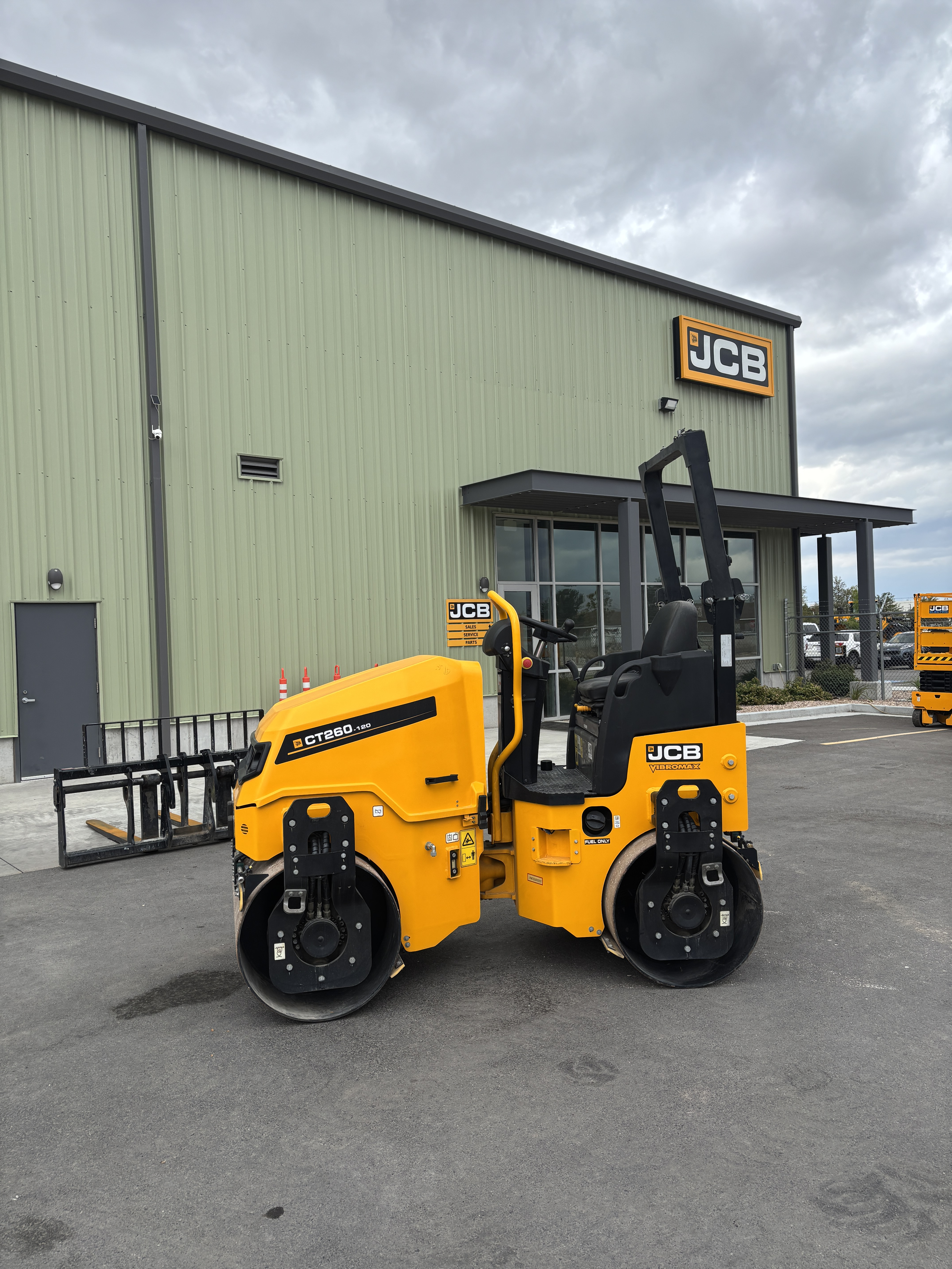 Photo of 2025 JCB CT260-120