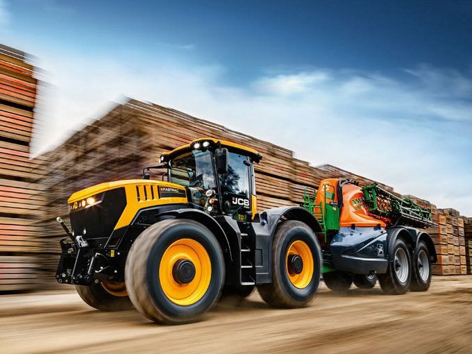 2025 JCB FASTRAC 8330