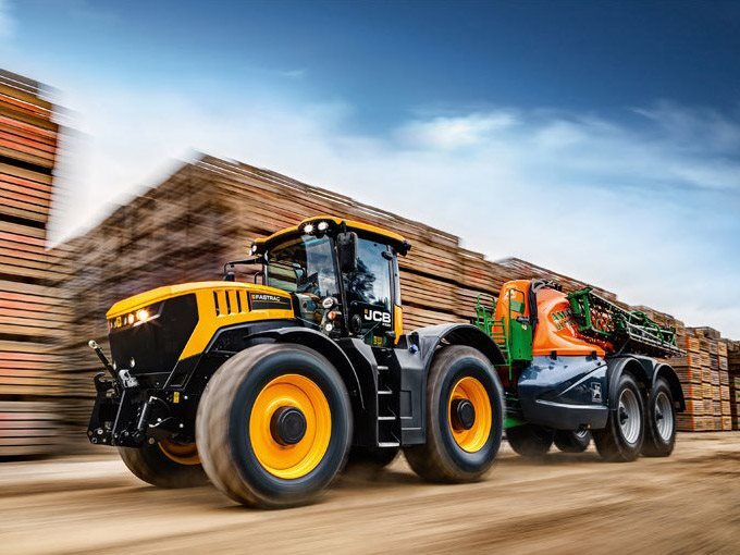 2020 JCB FASTRAC 8330
