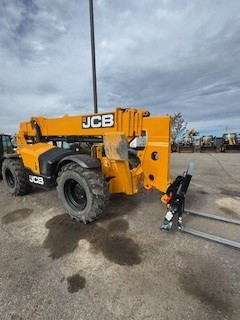 Photo of a 2023 JCB 510-56