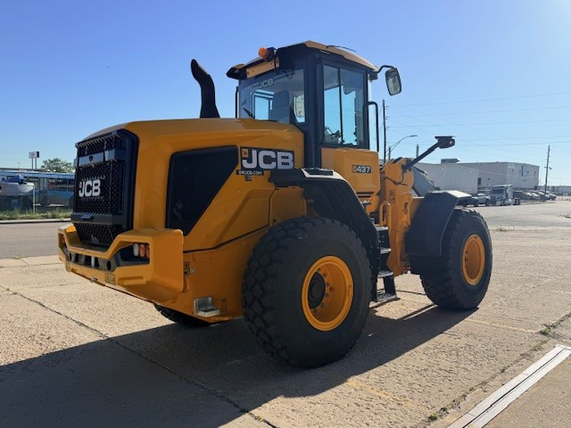 Photo of a 2025 JCB 437