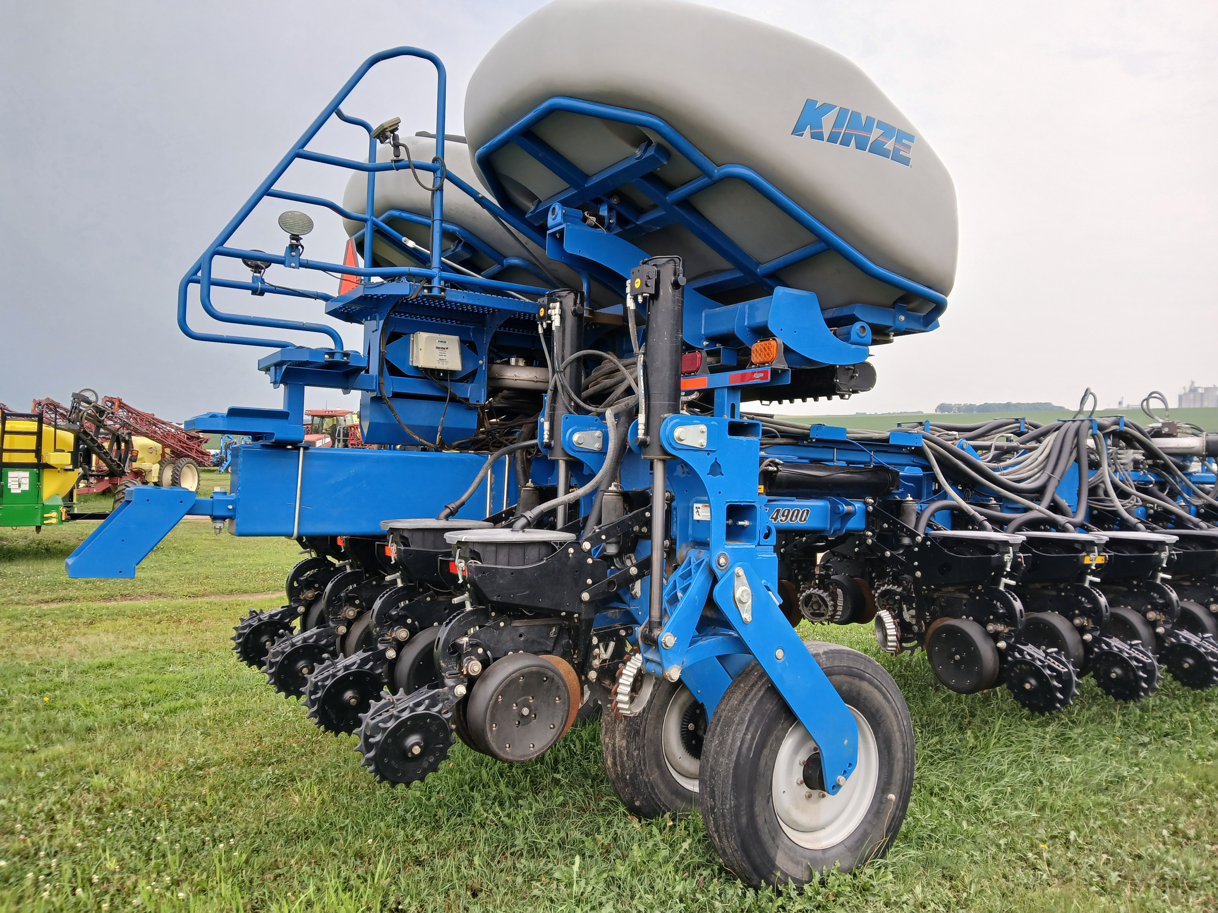 2014 Kinze 4900
