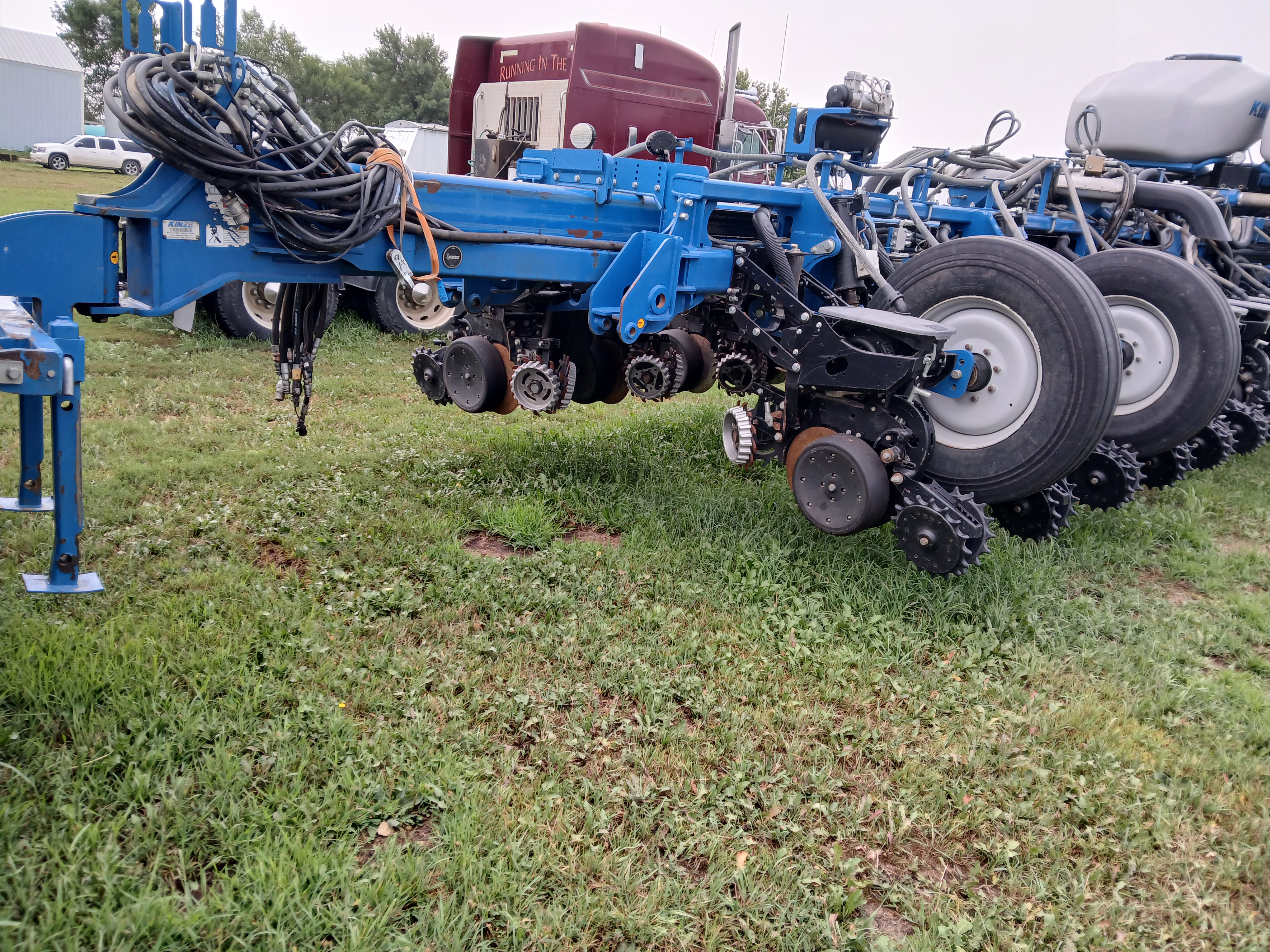 2014 Kinze 4900