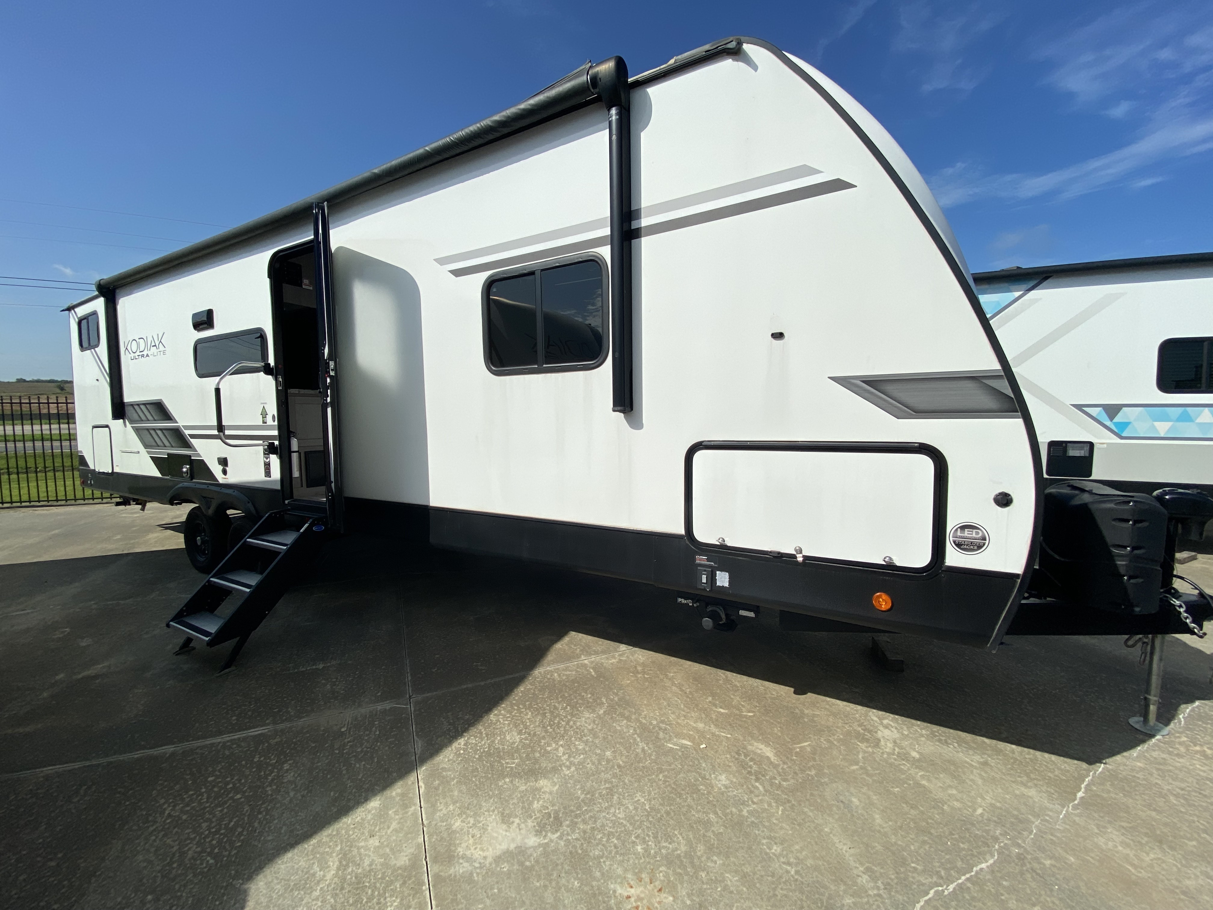 New, 2022, Dutchmen, Kodiak Ultra-Lite 296BHSL, Travel Trailers