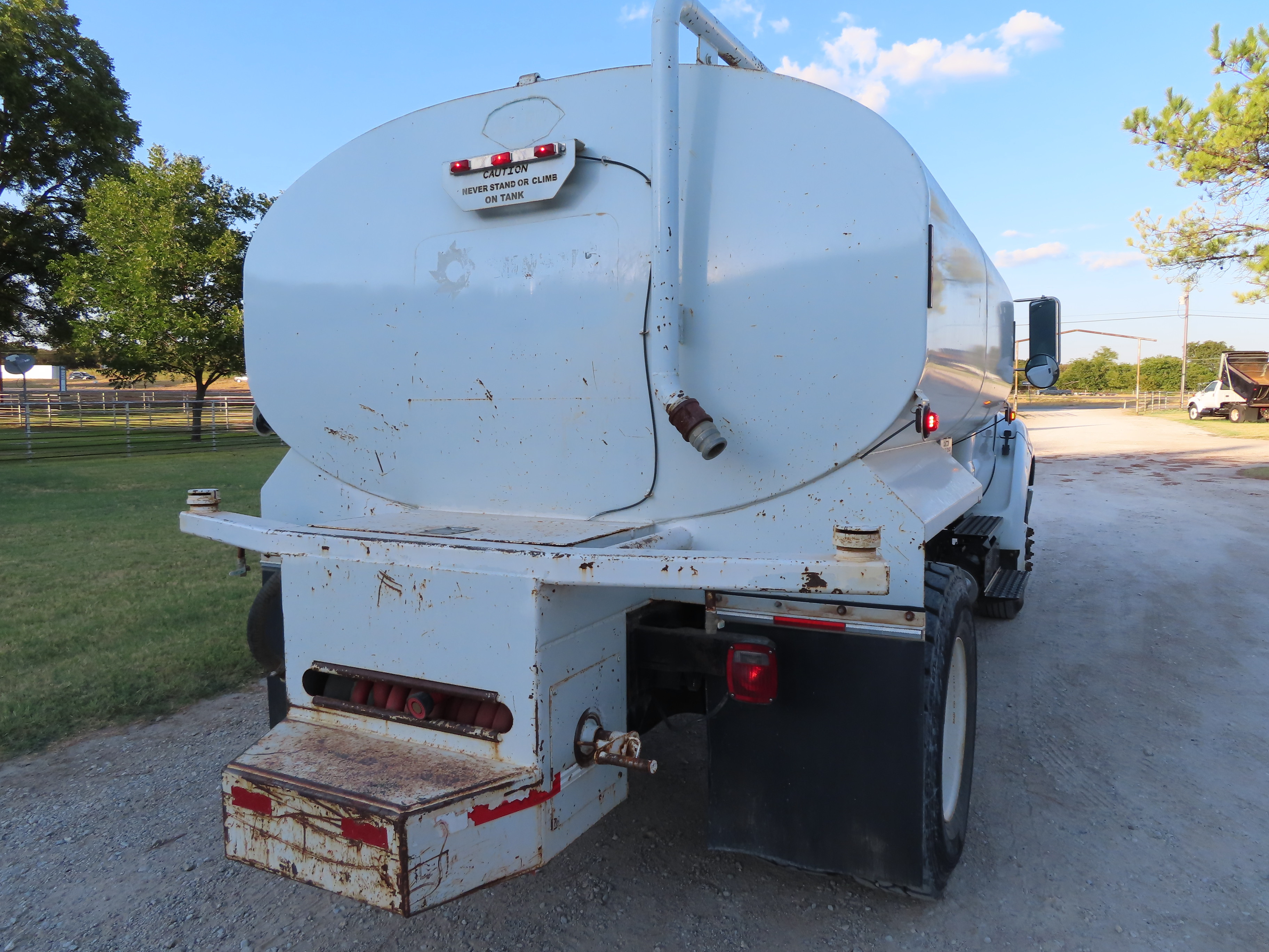 2013 Ford F750 Water Truck - TRK