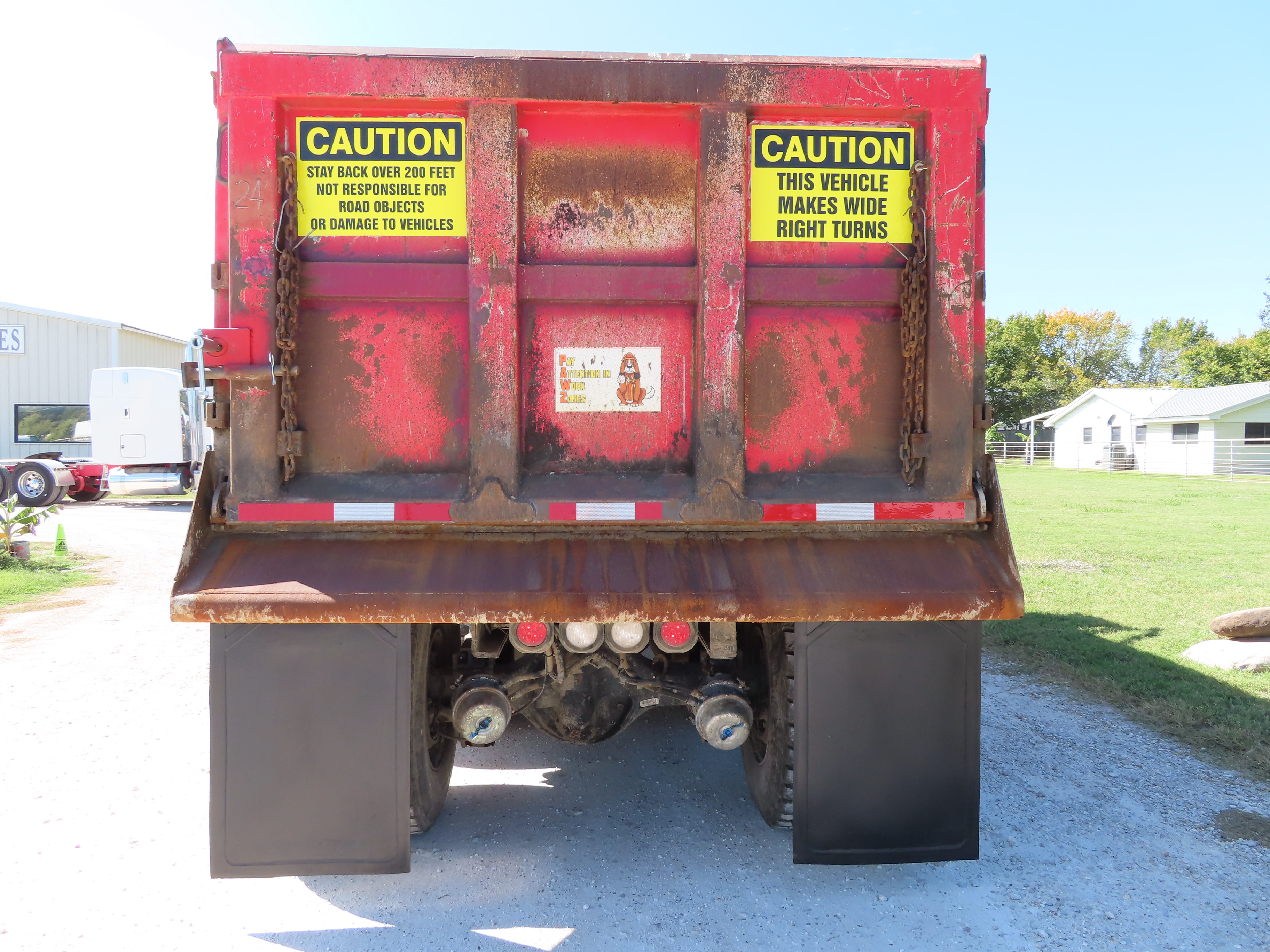 2014 Kenworth T800 Dump Truck - TRK