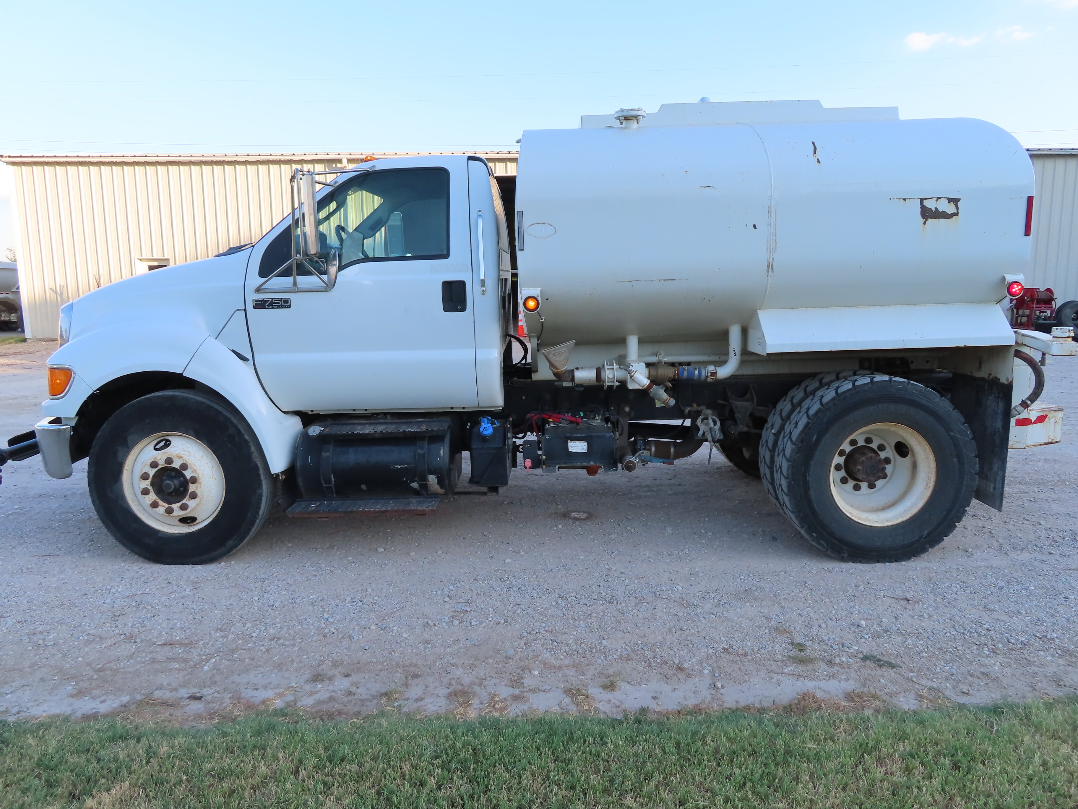 2013 Ford F750 Water Truck - TRK