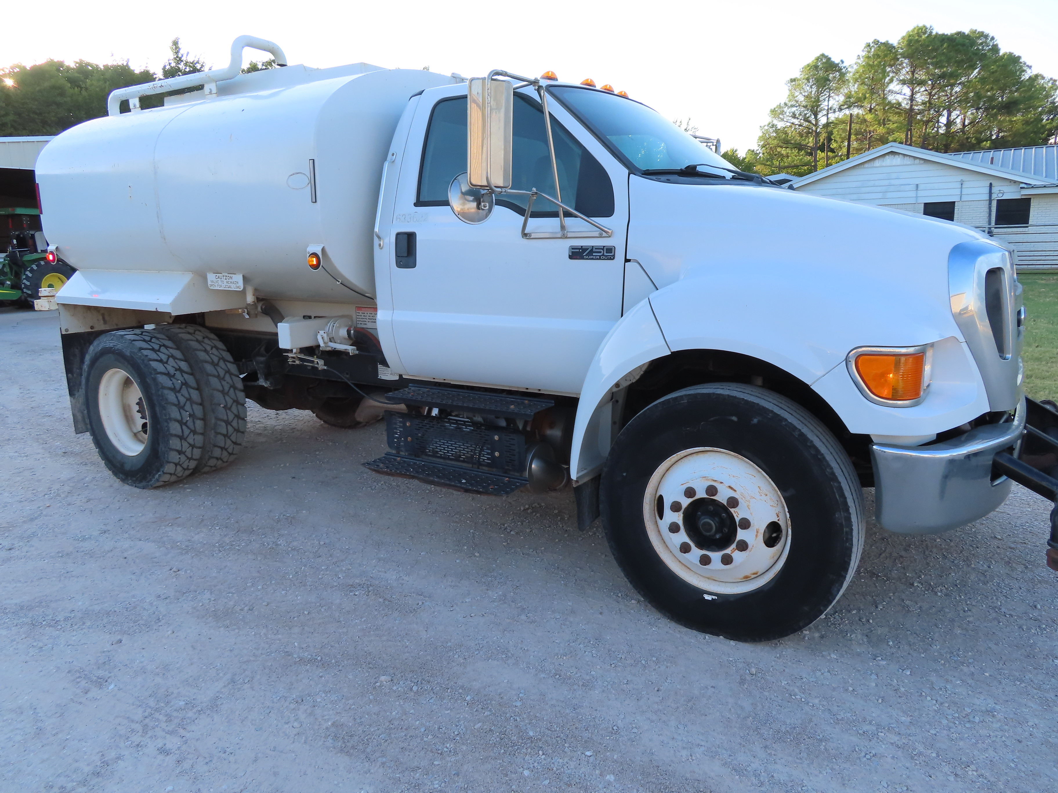 2013 Ford F750 Water Truck - TRK