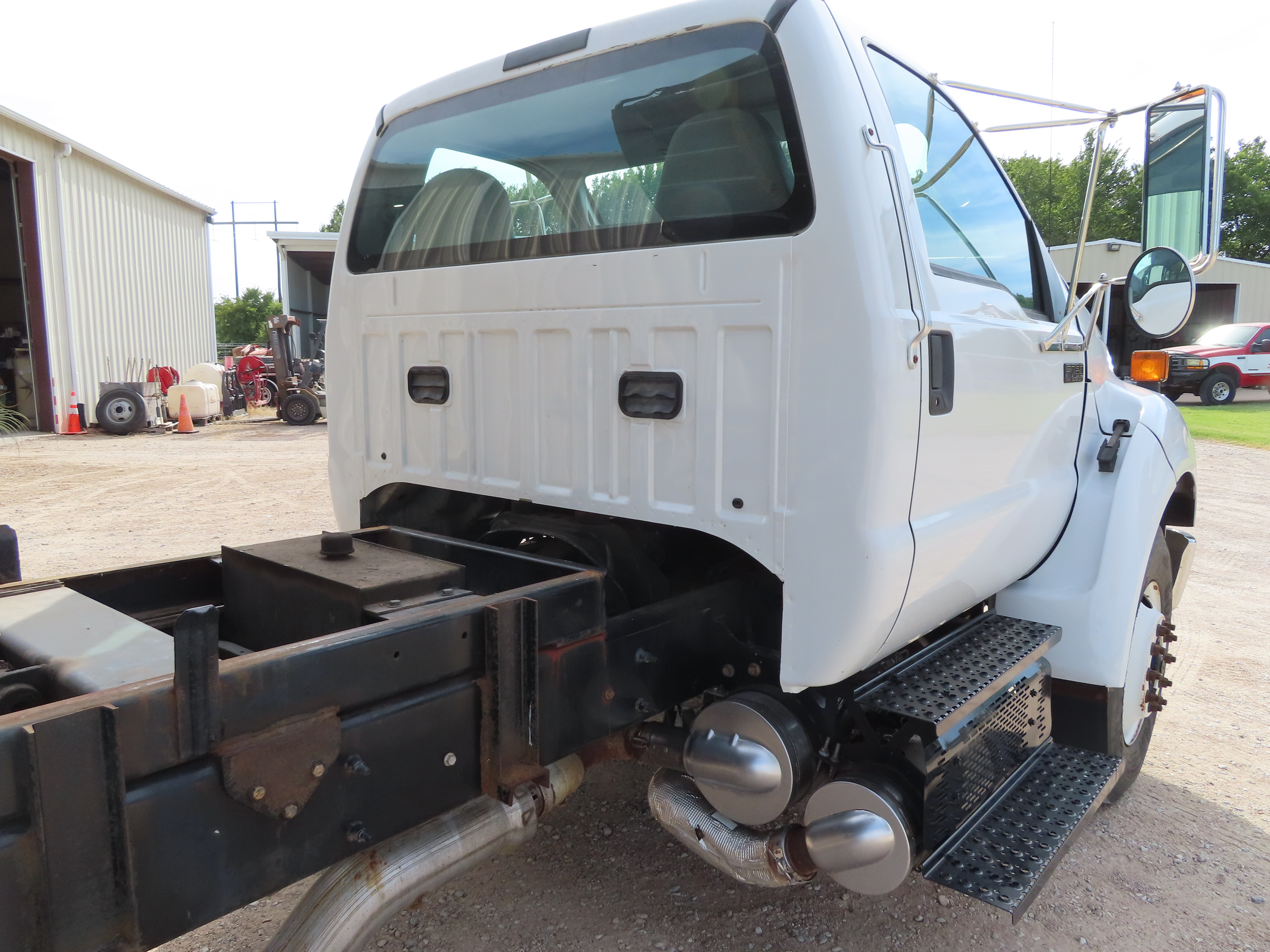 2015 Ford F750 DUMP TRUCK - TRK