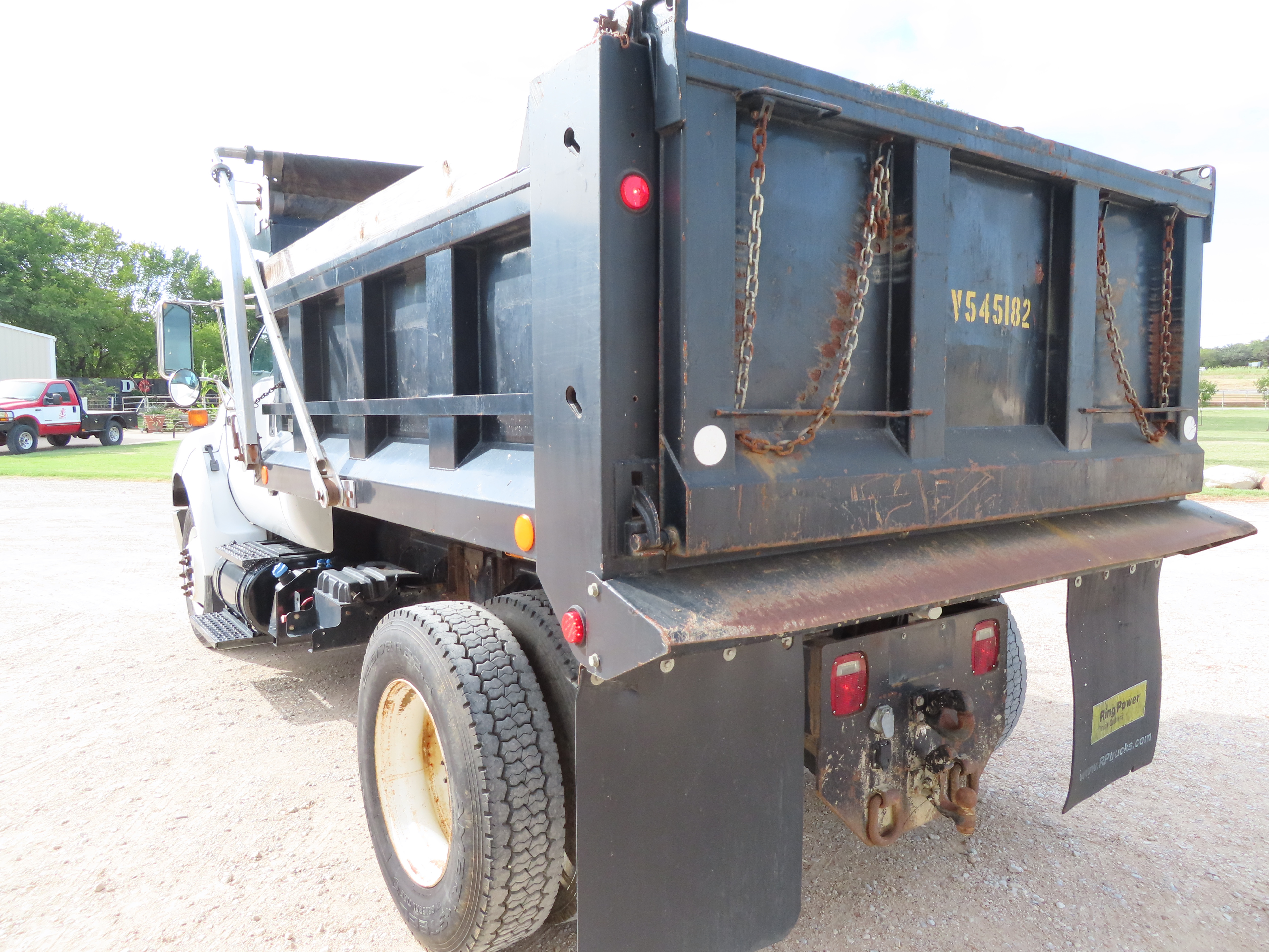 2015 Ford F750 DUMP TRUCK - TRK