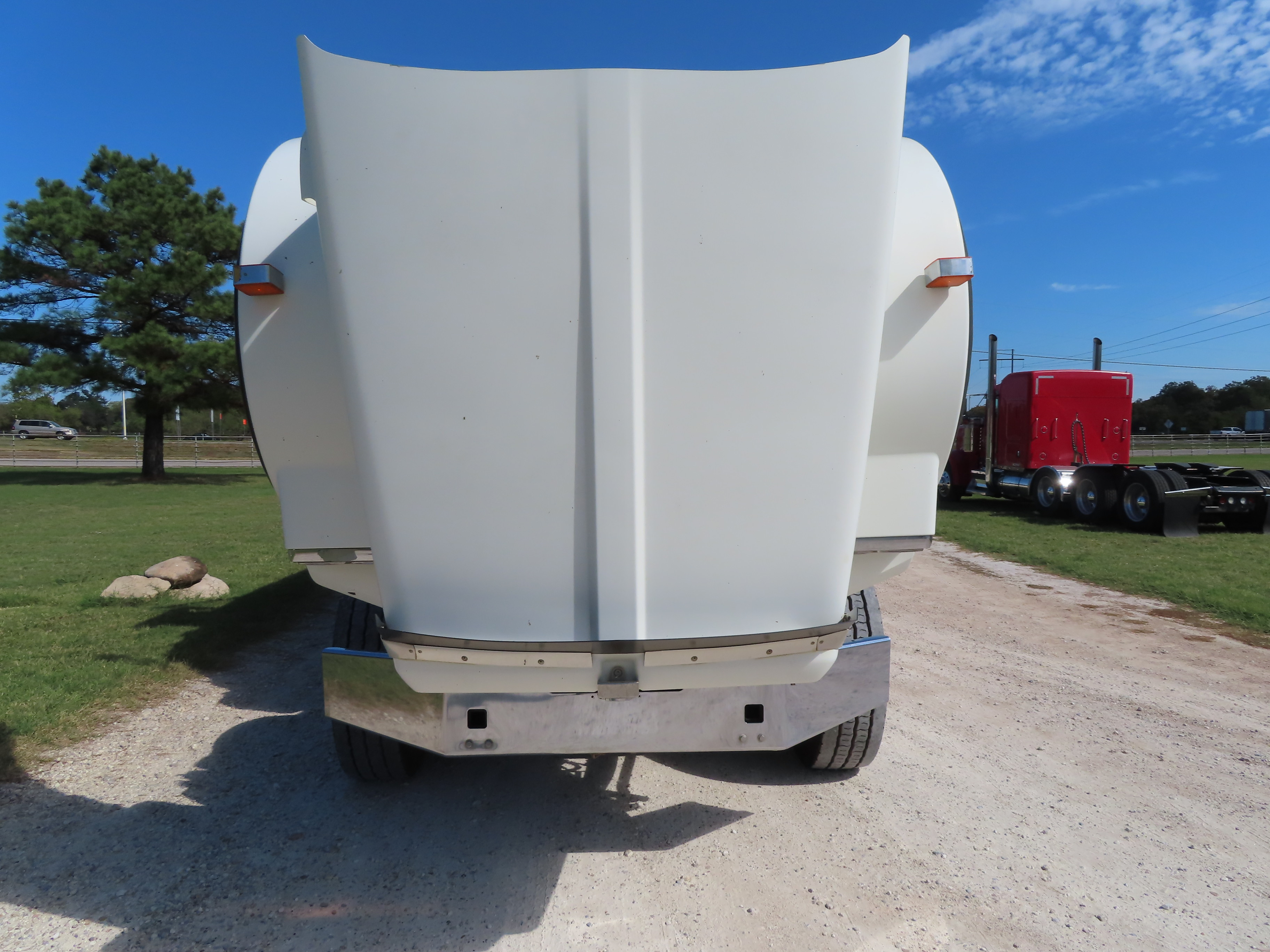 2014 Kenworth T800 Dump Truck - TRK