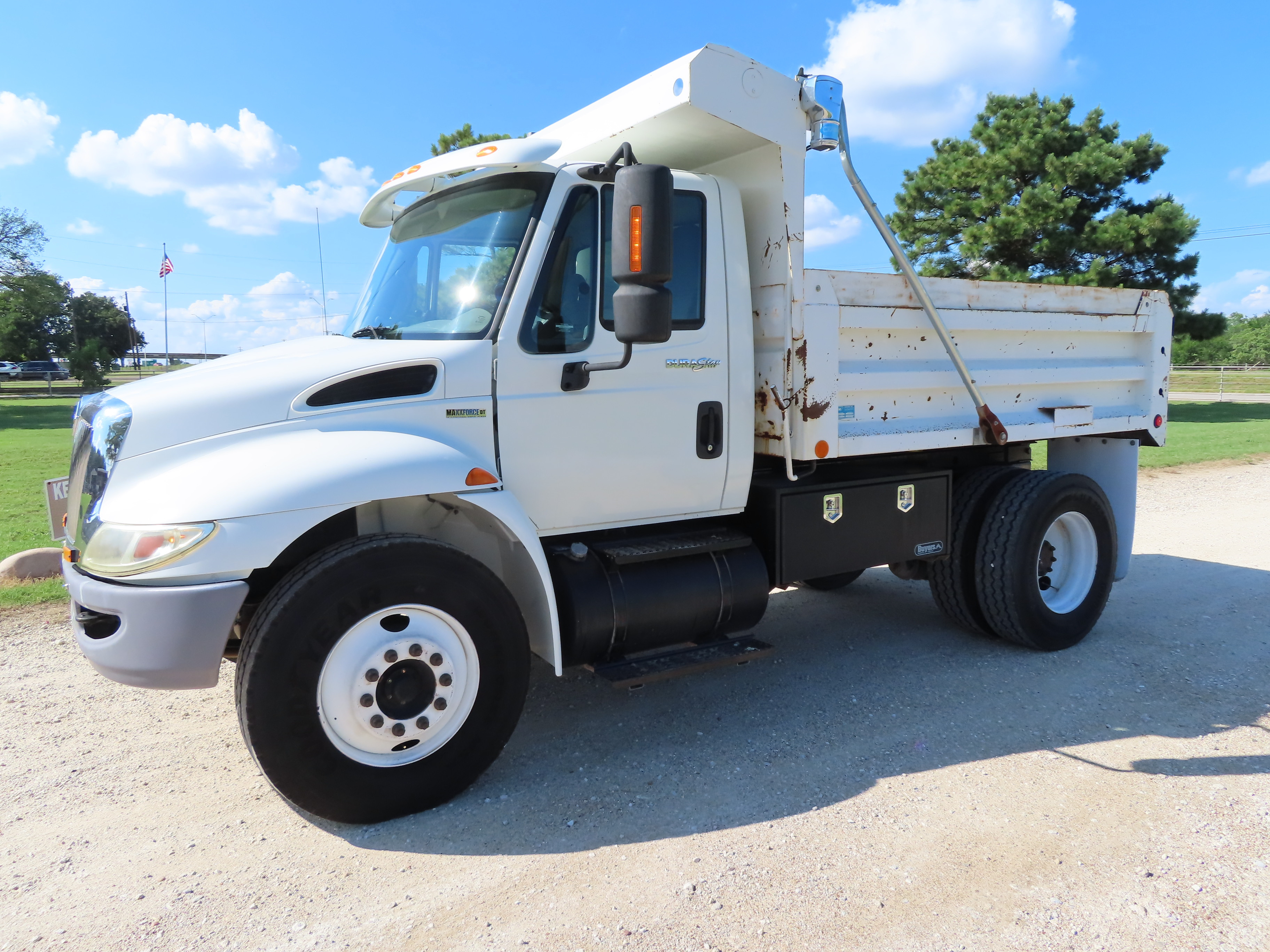 Photo of a 2010 International 4300 Dump Truck - TRK